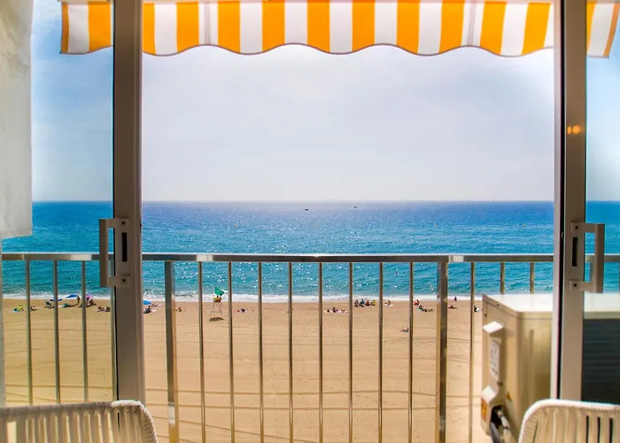 Apple Beach Studio By Bhomescostabrava